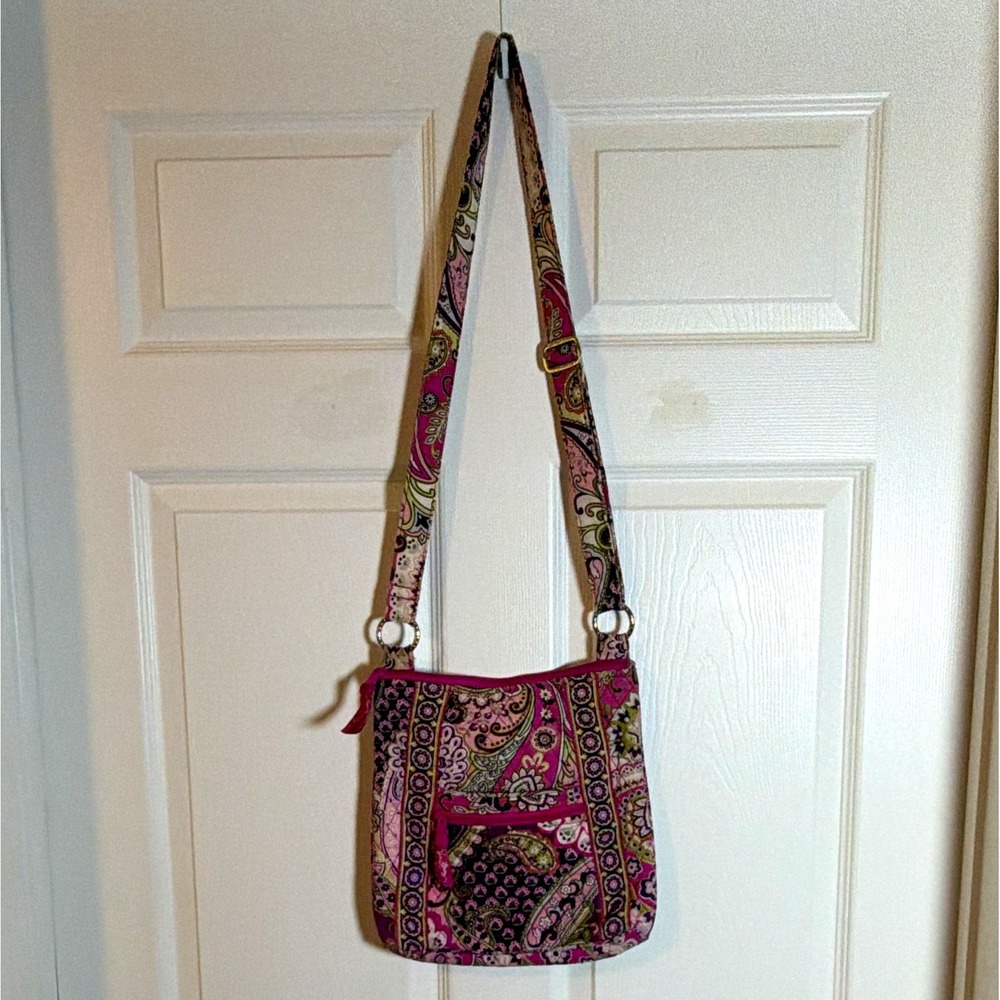 Vera Bradley Quilted Cotton Very Berry Paisley Crossbody Bag Retired 2010